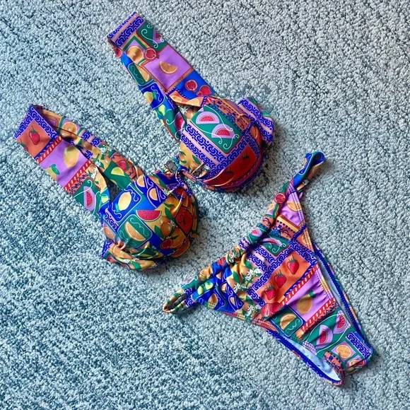 Adorable Fruit Print Bikini Set Push-Up Top Cheeky Bottoms Multicolor - Picture 2 of 9